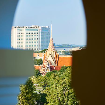 팰리스 게이트 호텔 앤 레지던스 프놈펜 외부 사진